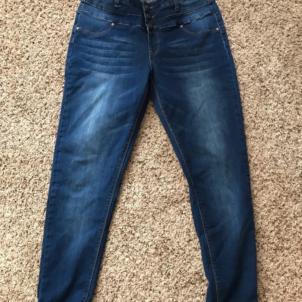 Juniors Skinny Jeans